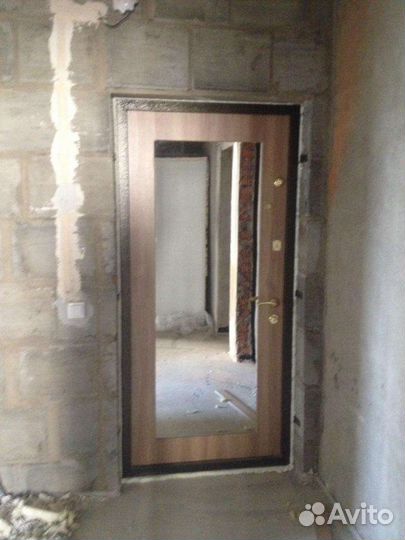 Дверь входная металлическая в квартиру, дом