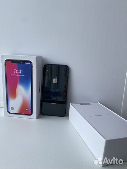 iPhone X, 64 ГБ