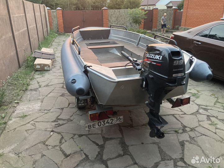 Лодка с прицепом