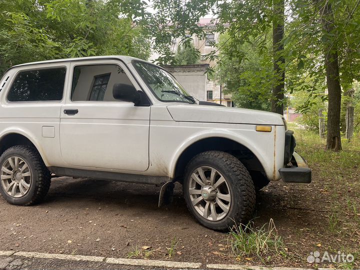 LADA 4x4 (Нива) 1.7 МТ, 2015, битый, 73 000 км