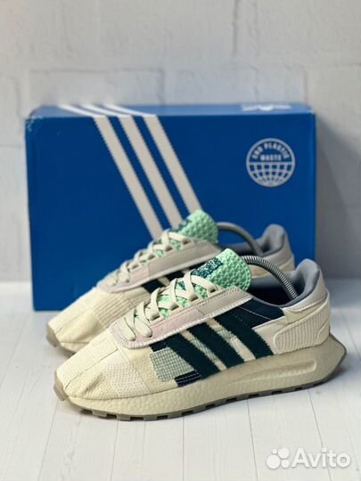 Кроссовки Adidas Retropy E5