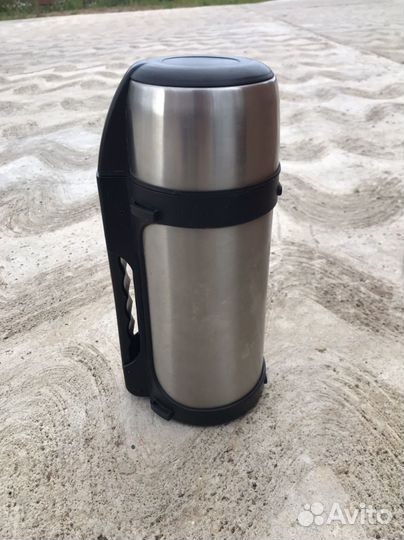 Термос Belezza 1,5 л. с ручкой и кружкой