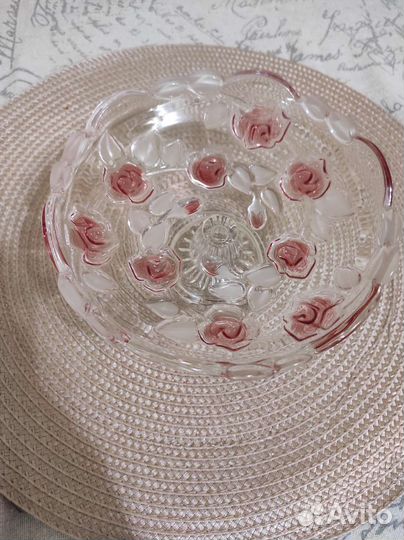 Блюдо на ножке и салатница Walther Glas