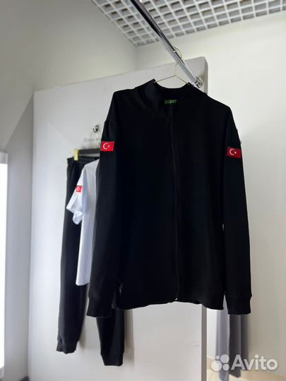 Спортивный костюм мужской новый