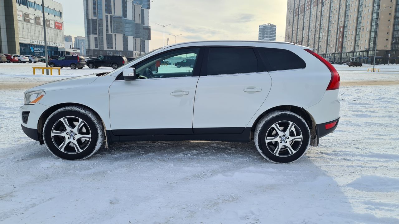 Volvo XC60: фото владельца
