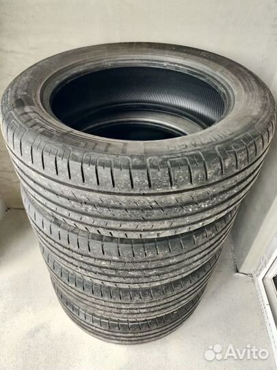 Sportrak SP965 235/55 R18