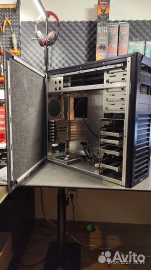 Корпус Lian Li SuperTower