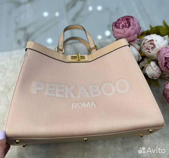 Сумка Fendi Peekaboo