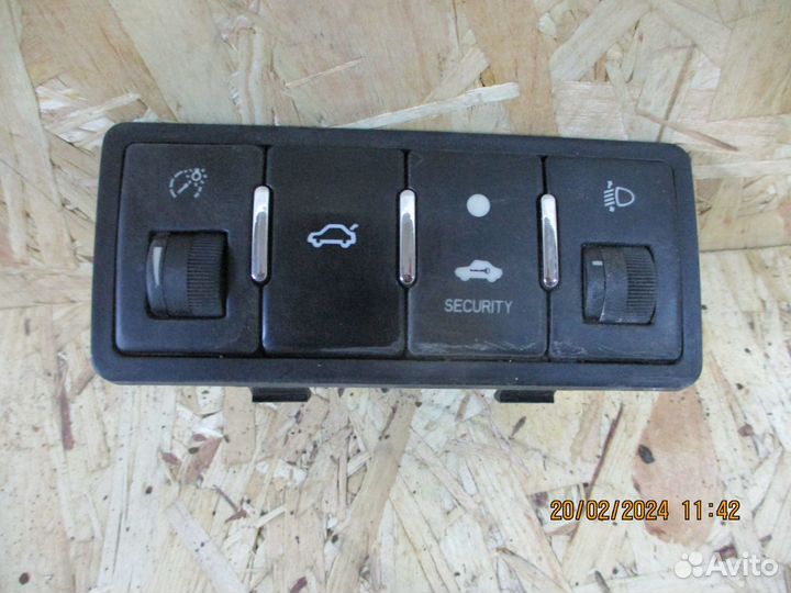 Блок кнопок Джили Эмгранд EC7