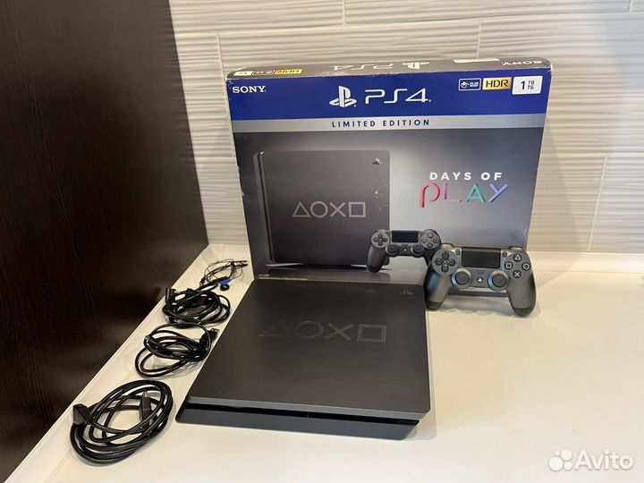 Sony PS4 Slim Limited Edition Days of Play