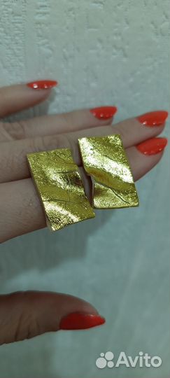 Роскошные серьги в золоте