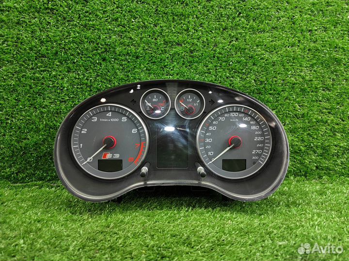 Щиток приборов (панель приборов) 8P0920932E Audi S