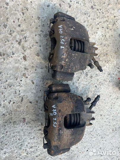 Суппорт передний volvo v70 s60 s80