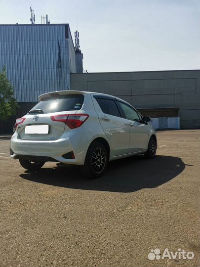 Toyota Vitz 1.0 CVT, 2017, 102 000 км