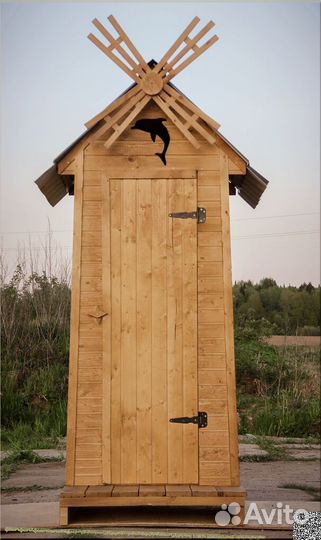 Дачный туалет деревянный