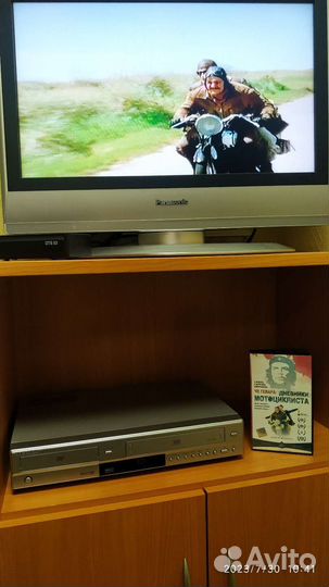 Samsung DVD-V5600 и VHS кассеты 210 шт всё вместе