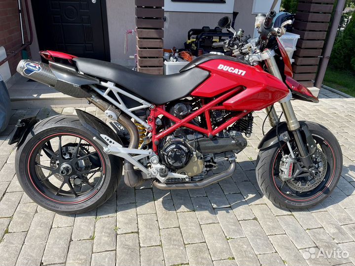 Ducati hypermotard 1100s