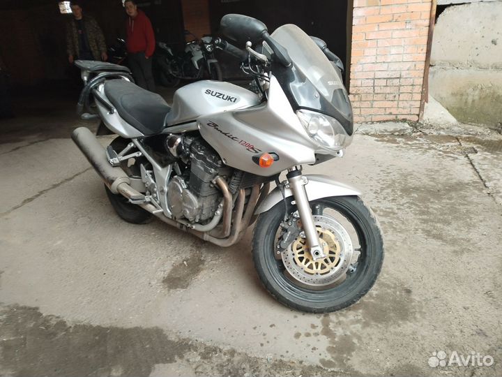 Suzuki gsf1200s