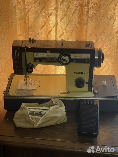 Швейная машинка Veritas