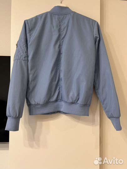 Бомбер женский
