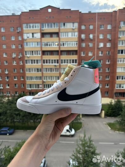 Nike Blazer Mid 77 