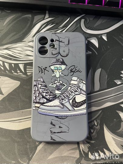 Чехол на iPhone 12