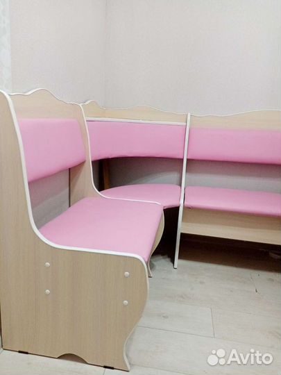 Кухонный уголок б/у без стола