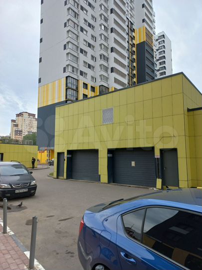 Машиноместо, 14 м²