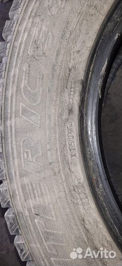 Dunlop SP Winter Ice 01 215/60 R16