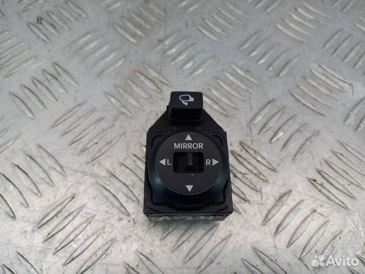 Блок управления зеркалами Kia Sportage 3 SL G4KD