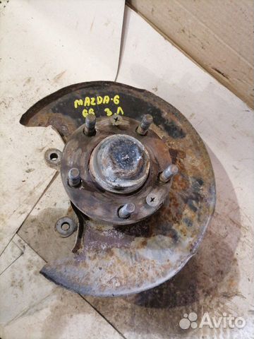 Кулак задний левый Mazda 6