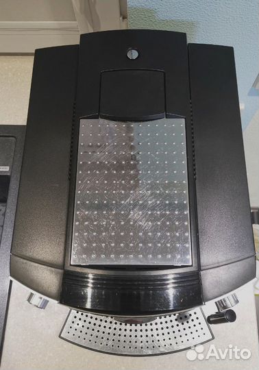 Швейцарская кофемашина Jura Impressa F50