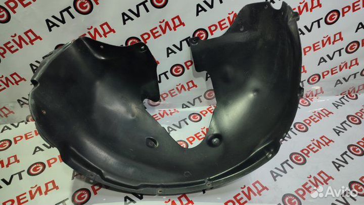 Подкрылок передний левый Volkswagen Touareg 7LA