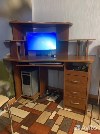 Компьютерный стол бу