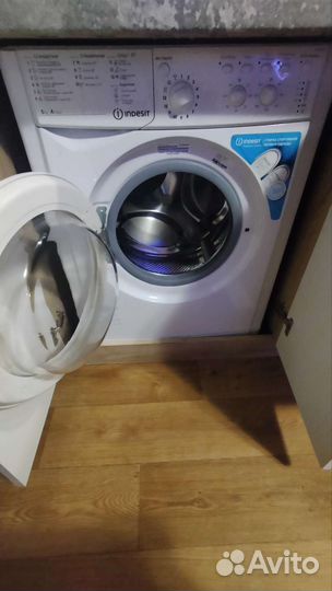 Стиральная машина Indesit