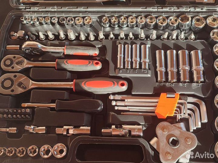 Набор инструментов 121 предмет