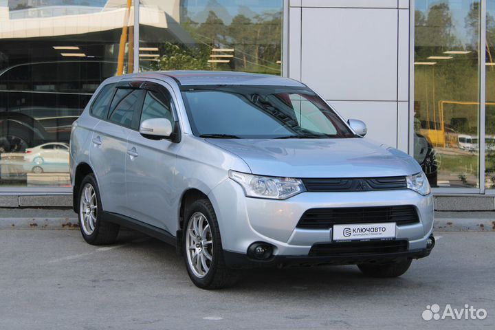 Mitsubishi Outlander 2.0 CVT, 2012, 143 100 км