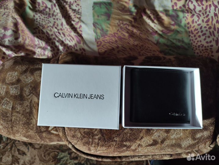 Оригинальный кошелек Calvin Klein (новый)