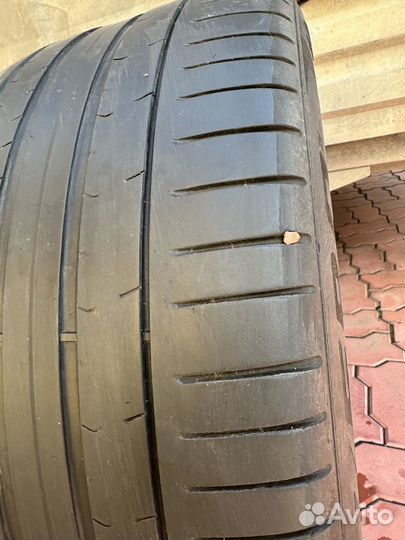 Pirelli P Zero 315/35 R21