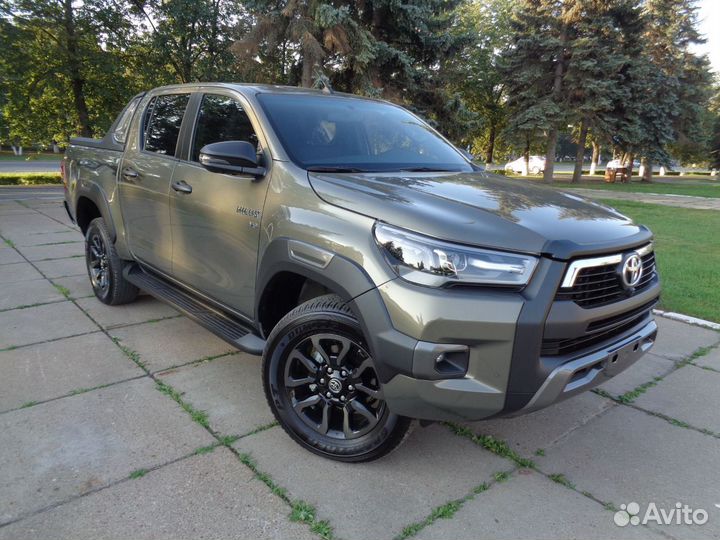 Toyota Hilux 4.0 AT, 2024, 40 км