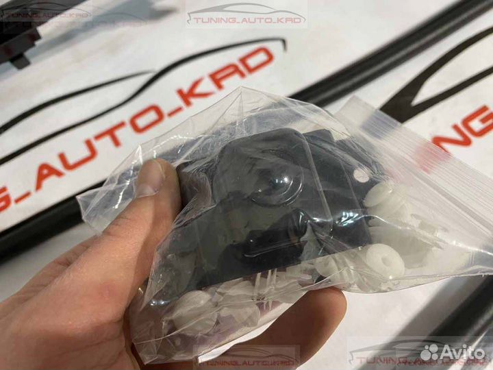 Решетка радиатора Toyota Land Cruiser с 16г U0609