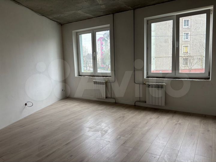 3-к. квартира, 98 м², 1/10 эт.