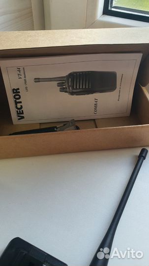 Рация Vector VT-44 Combat