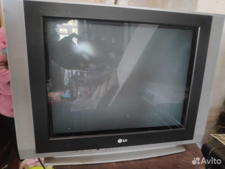 Старый телевизор LG