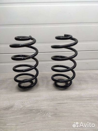 Пружина Mercedes Vito W639