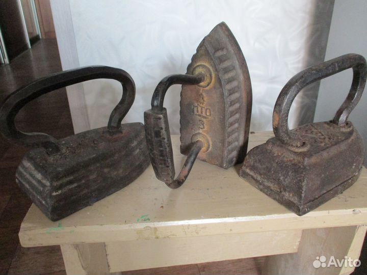 Старинные чугунные утюги и ручные шинковки, Русь