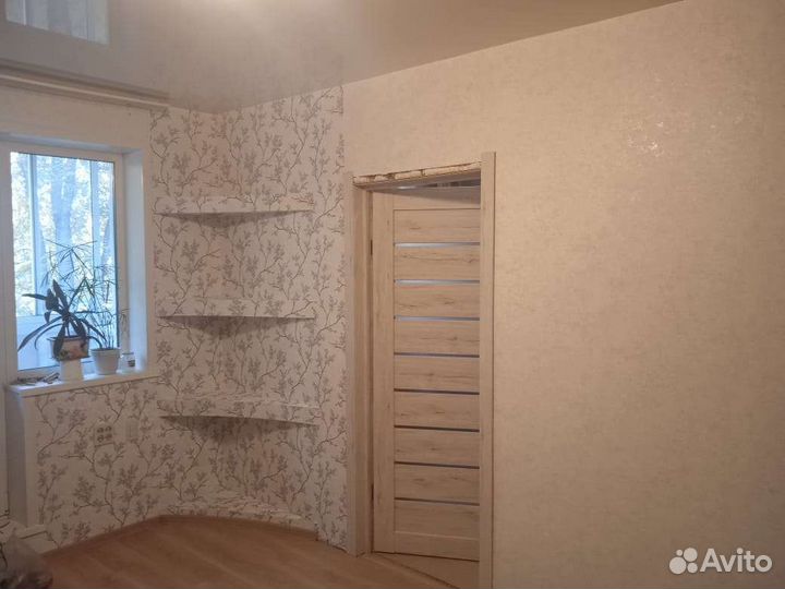 Поклейка обоев, укладка ламината, кварцвинила