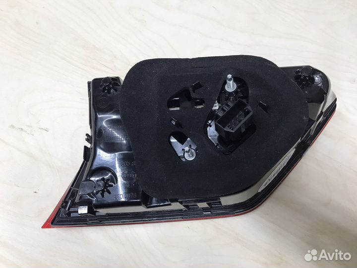 Правый внунренний фонарь Tiguan 2