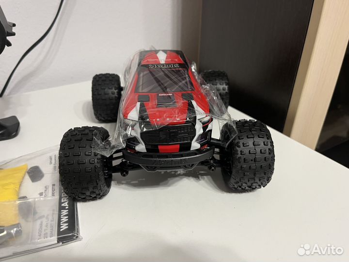 Новый Arrma 1/18 Granite Grom mega 380 brushed 4X4