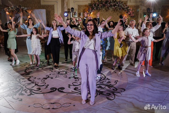 Ведущий и Диджей